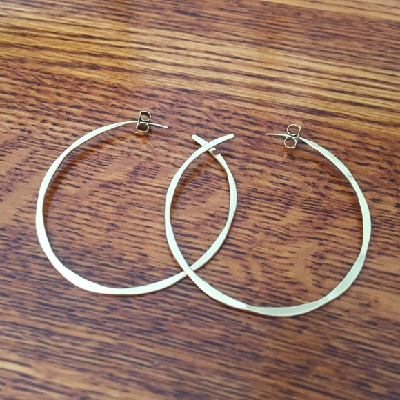 ❌❌SOLD❌❌  Gold Tone Hoops