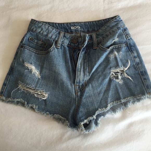 BDG high waisted cutoffs- 26