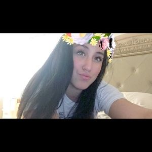 Meet your Posher, Esther