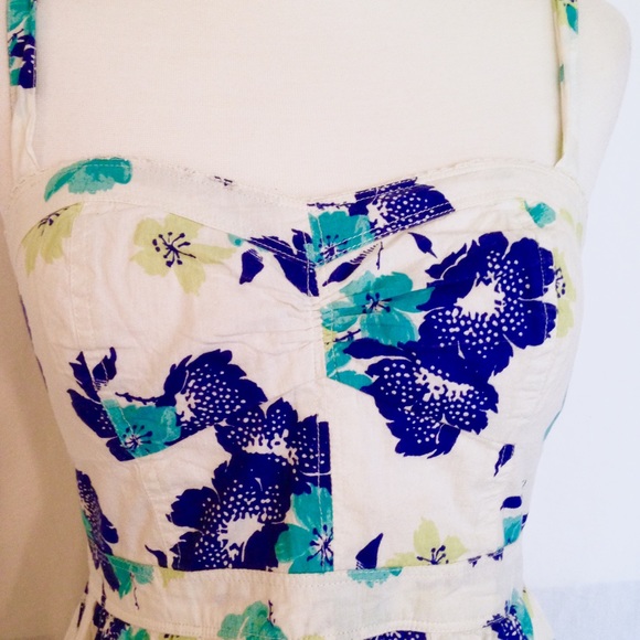 ❌SOLD❌ American Eagle Floral Print Sundress - Picture 2 of 4