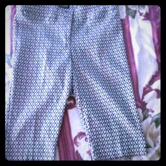Capris - Picture 1 of 2