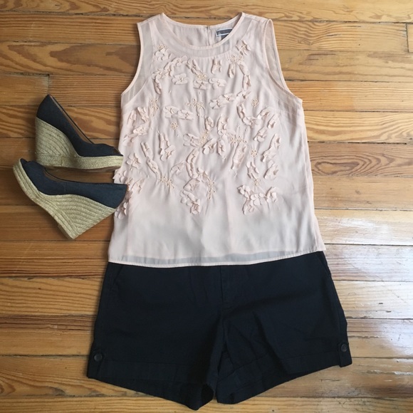 Chelsea 28 blush top with flower details