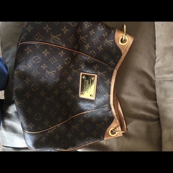 100% Authentic Louis Vuitton Galliera PM