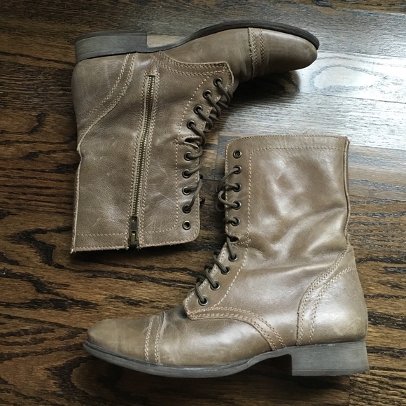 Steve Madden Brown Boots