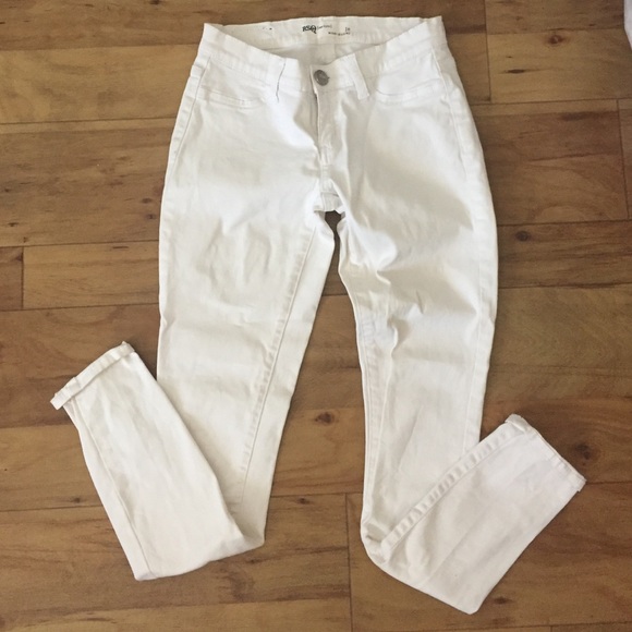 White jeggings