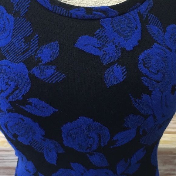 NWOT "Malachite" open-back crop top - Picture 2 of 3