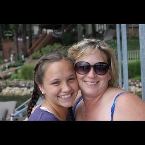 Meet your Posher, Cheryl