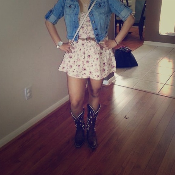 Cute short dress!