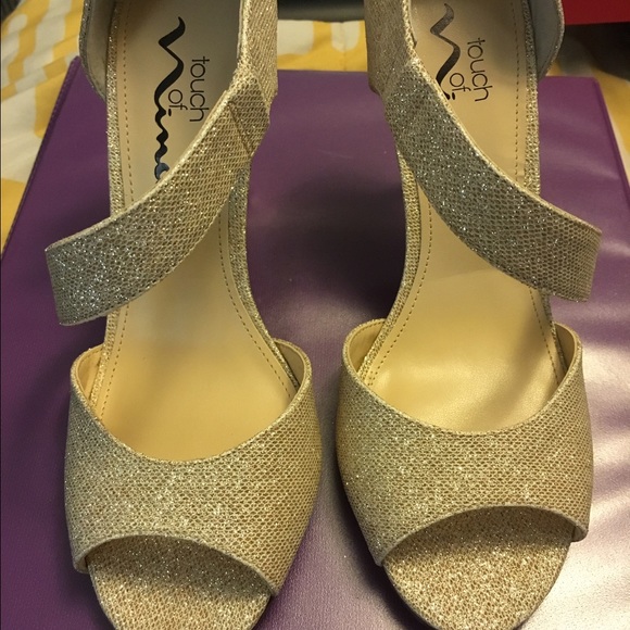 Gold Sparkly Pumps