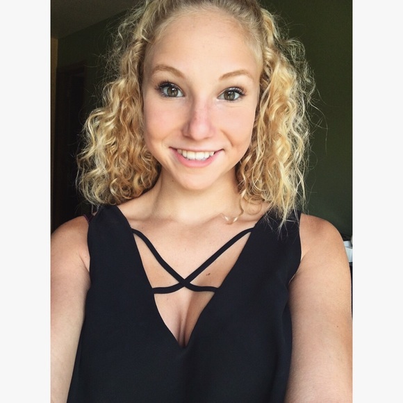 Meet your Posher, Gabrielle