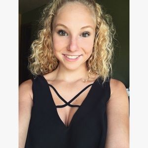 Meet your Posher, Gabrielle