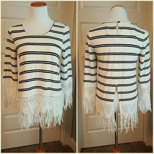 Striped split-back top with fringe