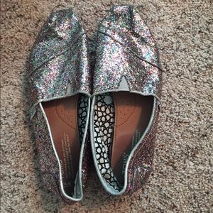 Women's Toms size 8