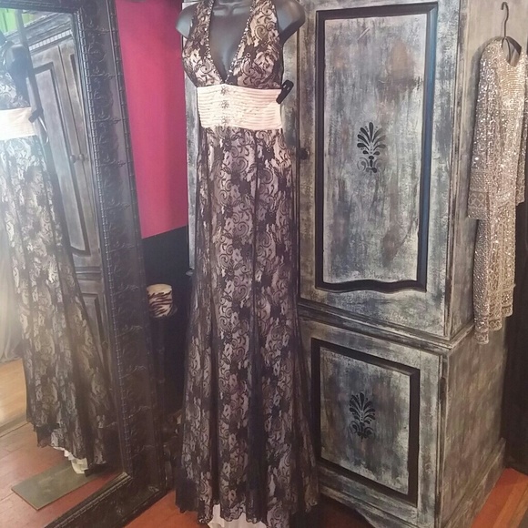 Chicas Mermaid Lace Halter Formal