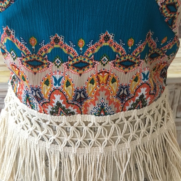 NWOT "Young and Baroque" fringe crop top - Picture 2 of 3