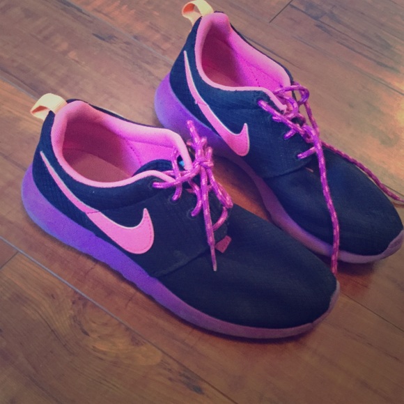 Roshe Nike 👟✨✨