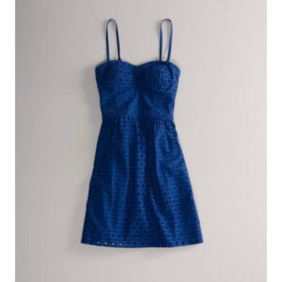 AE Eyelet Corset Dress - Picture 2 of 4