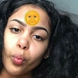 Meet your Posher, Carly