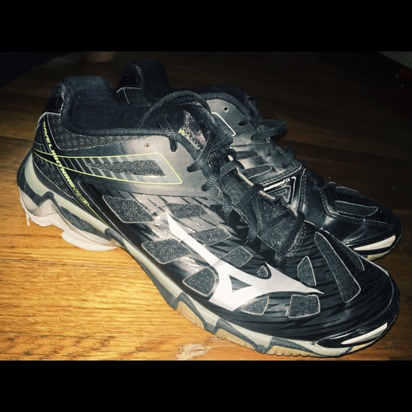 Volley ball shoes
