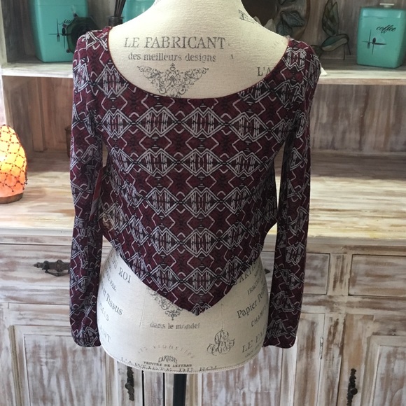 NWOT "Casablanca" handkerchief crop top - Picture 4 of 4