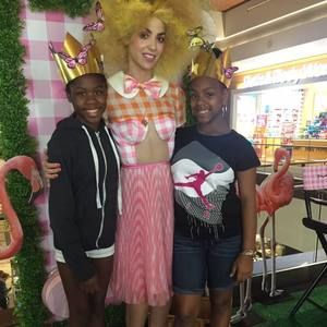 Meet your Posher, Aunyae