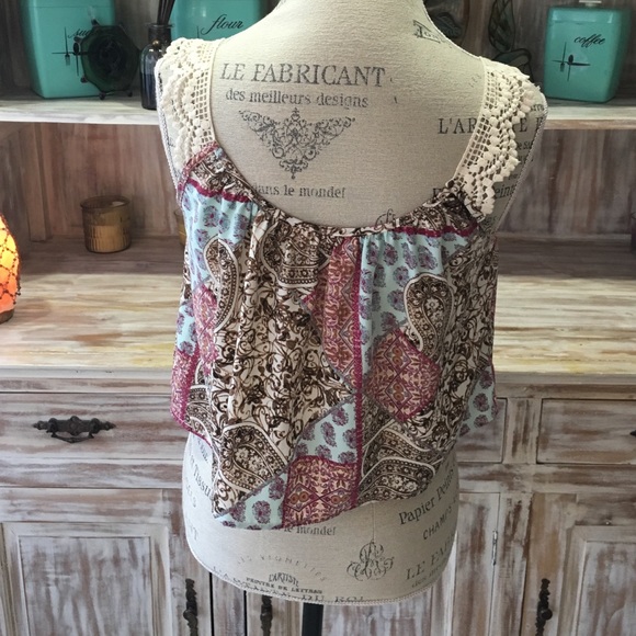 NWOT "Cherry Blossoms" boho crop top - Picture 3 of 3