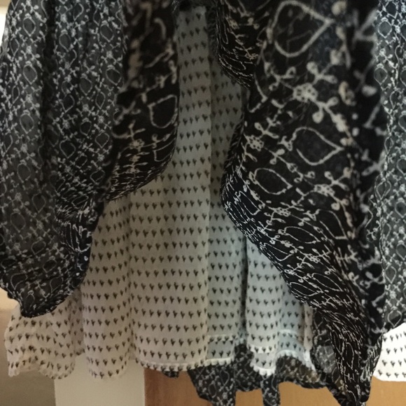 Converse Black & White Layered Skirt - Picture 2 of 2