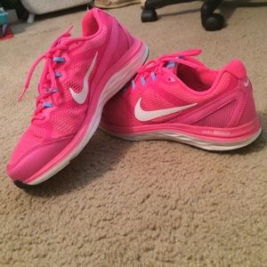 Women's Nike Shoes