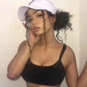 Meet your Posher, Aríanne