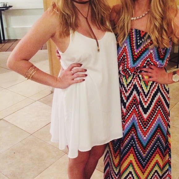 🎉🎉SOLD🎉🎉 Circus Mini ~ White Crisp - Picture 2 of 4