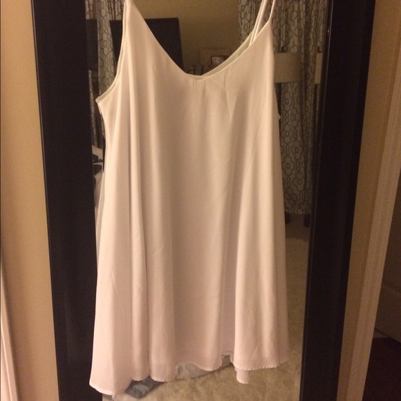 🎉🎉SOLD🎉🎉 Circus Mini ~ White Crisp - Picture 3 of 4