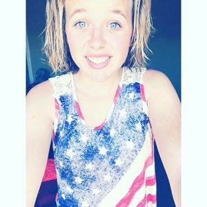 Meet your Posher, Lexi