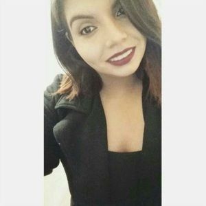 Meet your Posher, Raquel