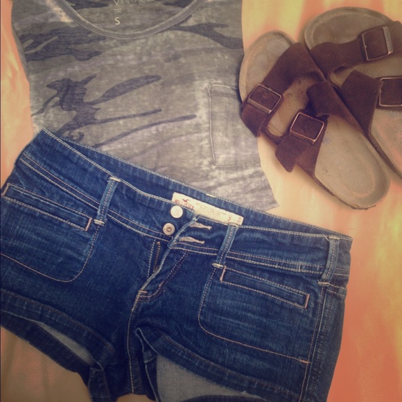 Size 3 Hollister shorts