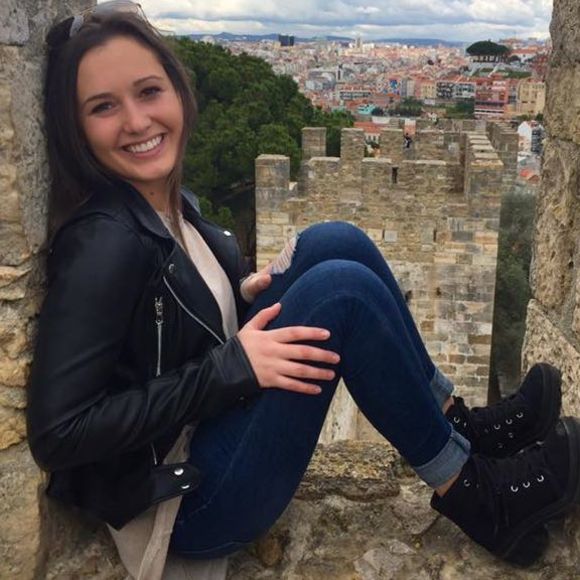 Meet your Posher, Dana