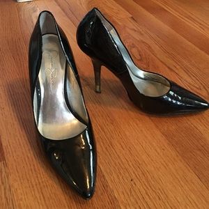 Jessica Simpson Black Pumps