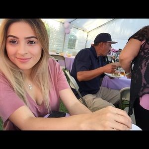 Meet your Posher, Claudia