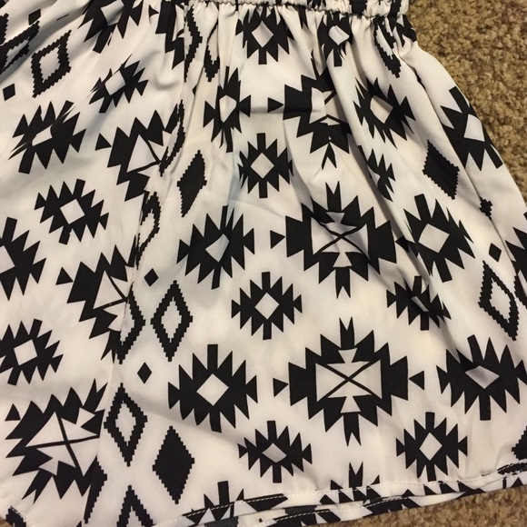 Aztec print romper - Picture 2 of 2