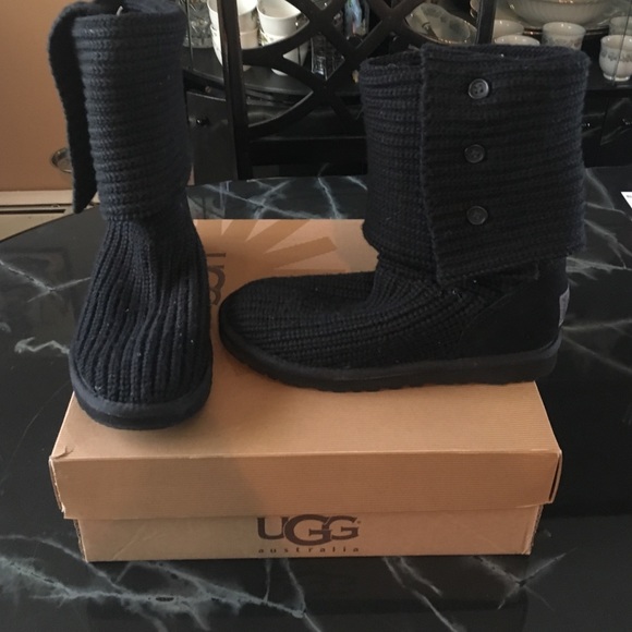 UGG Shoes - SOLD Authentic Classic Cardy Uggs
