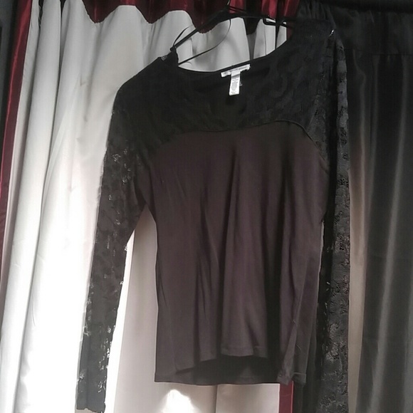 Long sleeve lace shirt