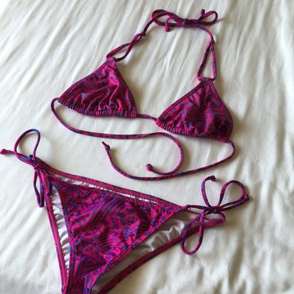 Billabong Other - Patterned String Bikini Set