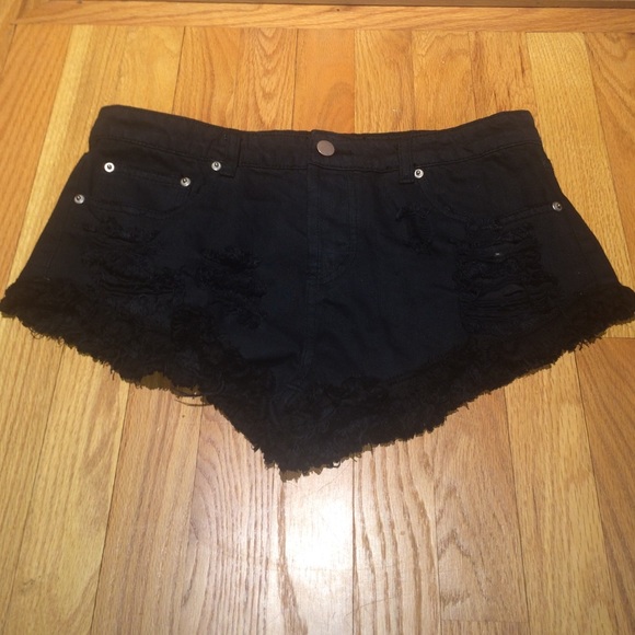 Black high waisted distressed jean shorts - Picture 1 of 2