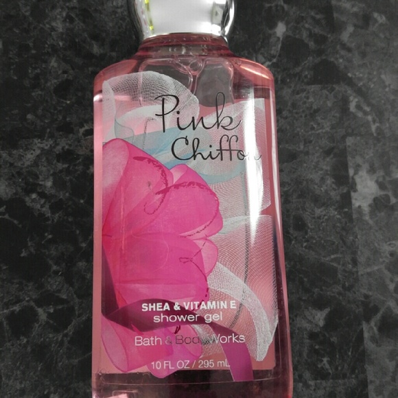 Bath and body works shower gel