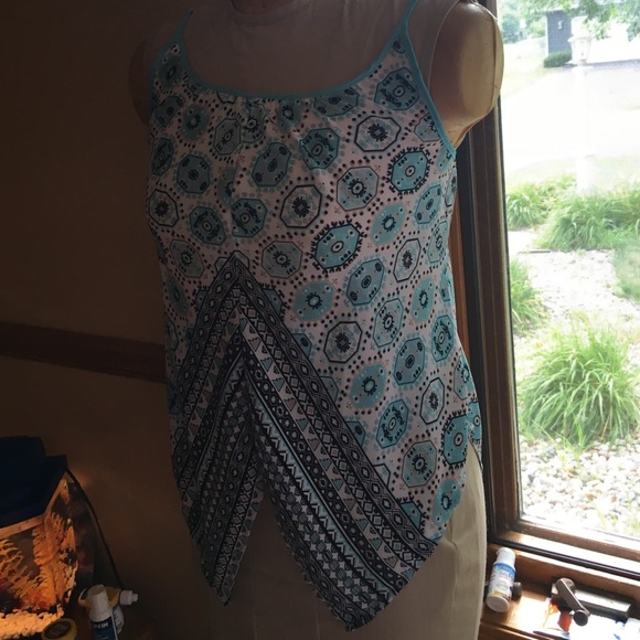 Blue,black,and white tank top from rue 21💜 - Picture 2 of 4