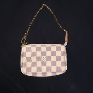 Louis Vitton Mini Pouchette Bag