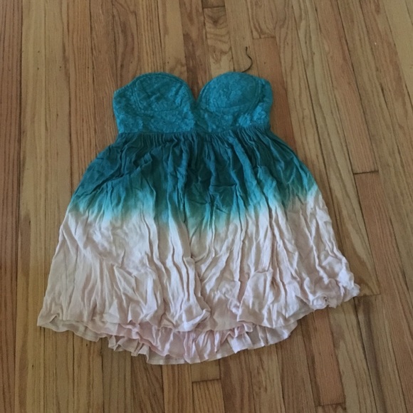 Ombré strapless dress