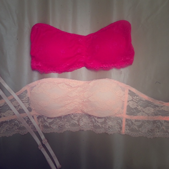Size medium lacy bralettes/ price is for both! 💜
