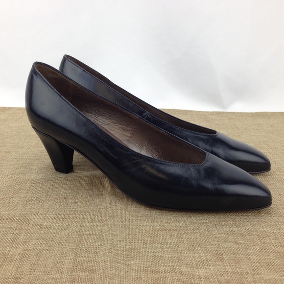 BALLY "Erica" Leather Pumps