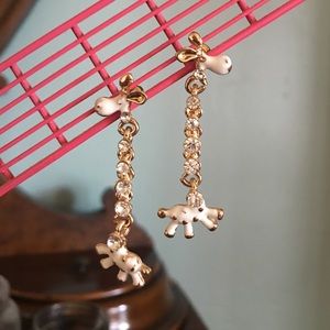 Dangling Giraffe Earring