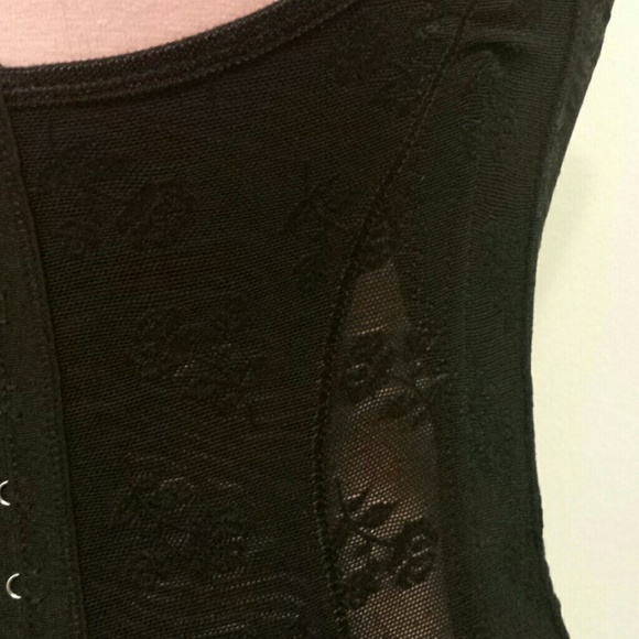 Compression Top - Picture 4 of 4